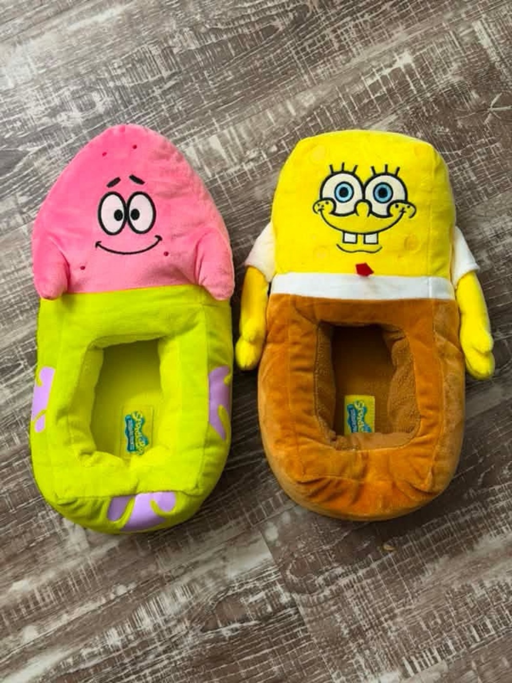 Spongebob SquarePants Men’s Plush Slippers